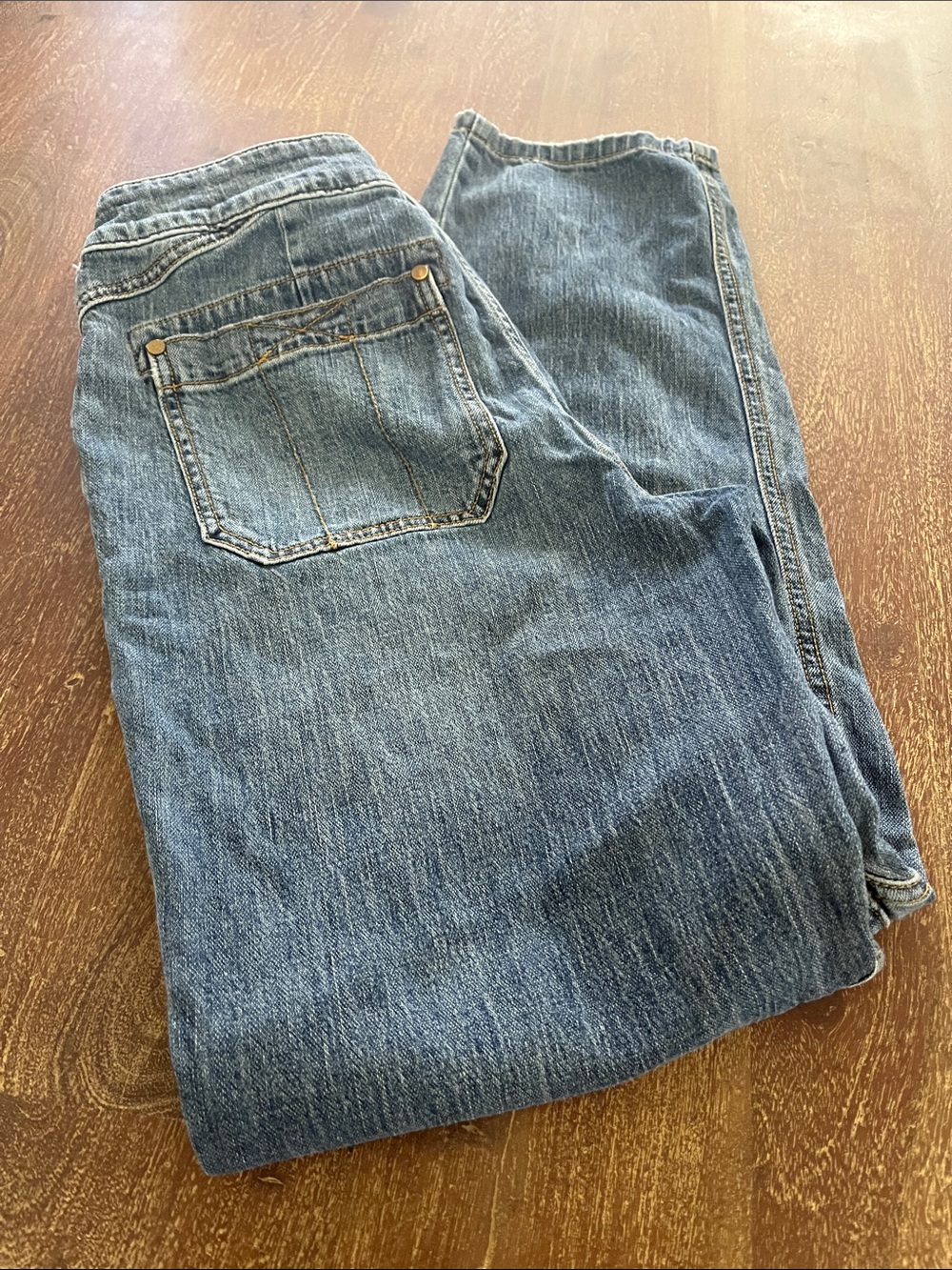 Pilcro Barrel Legged Jeans - Picture 6 of 6